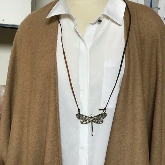 antique brass Dragonfly statement necklace - Picture 3 of 6